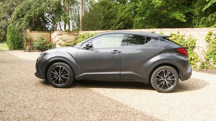 TOYOTA C-HR HATCHBACK 2.0 Hybrid Design 5dr CVT